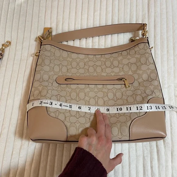 Coach | Ivie Hobo Bag - Signature Khaki - Picture 15 of 17